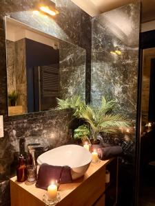 LOFT Secret Room