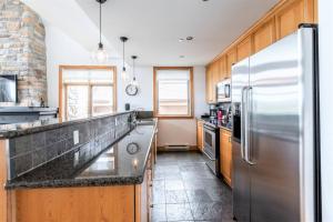 Tremblant Prestige - Altitude 168-9