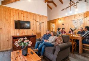 Valle Aventura cabaña 8 personas Hot tub Smart TV Wifi