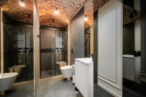 City Center Jacuzzi Loft - homfi Collection