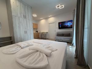 AriAnna Boutique Apartments