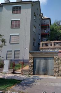AKIRI apartment