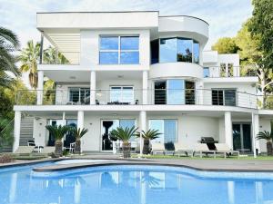 Exclusive Private Paradise on the Waterfront Calpe