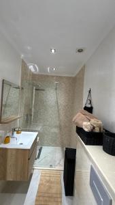 Elegant apartment in Asilah with pool and 5 min to sea