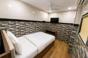 Hotel Angel International-Nxt to Sahar Metro Stn