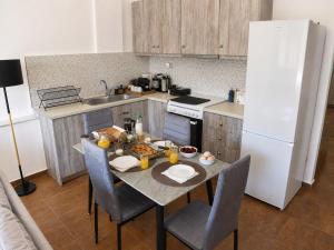 Fully Renovated Apartment -700m from Mill of Elves-Free Parking & Fast WiFi