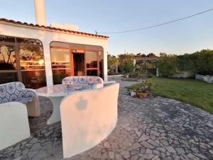 Cozy Villa near Arrifana Beach