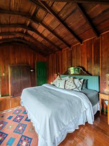Trogon Lodge