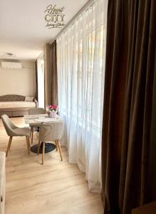 Heart Of The City- Luxury Family studio