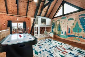 Spring Break Retreat Gorgeous Views, Sauna and Spa