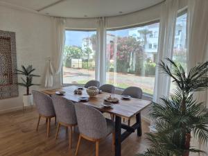 Strandhaus in Tanger - Meerblick - Pool
