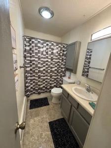 Bright Beautiful 2 Bedroom Suite
