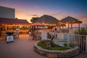 Atlantic Breeze Ocean View Condo Pool