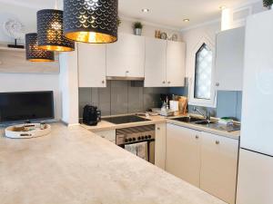 exotic flat