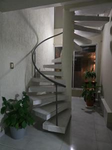 LA CASONA, con pileta y garage