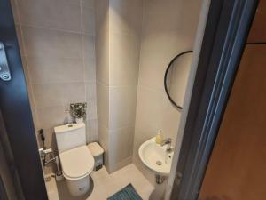 B&R Serene Studio Condo Mandaue