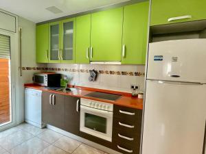 Casa Adosada en Miami Platja con Piscina Privada - ES-384-15