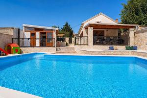 Villa Ika