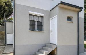 Beautiful Apartment In Kavran With Wifi