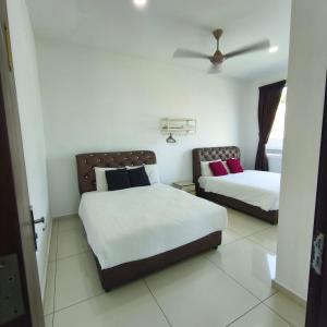 Alpine Homestay Room only