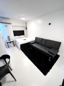 FERNANDEZ Place