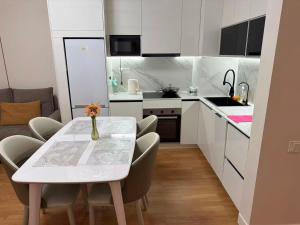 Modern High-Rise Business Apartment in city center