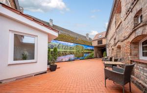 Lovely Apartment In Osno Lubuskie With Wifi