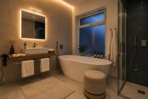 Syraka Design Rooms & Suites