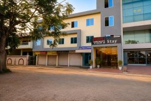Hotel Vaani Stay Near Prestige College Bhopal