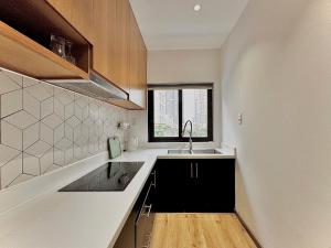 Jazz Living - Tropical Apartment 5 minutes walk from landmark 81