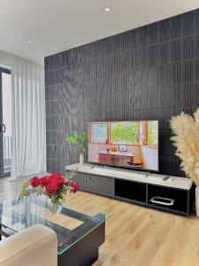 Jazz Living - Tropical Apartment 5 minutes walk from landmark 81