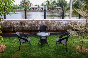 Thampurans Heritage Backwater Resort By Teal Luxury Stays - Kuttanad - Alappuzha