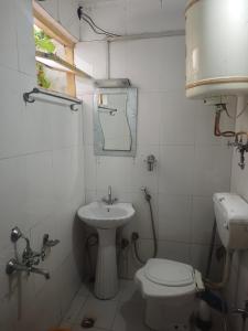 Lake Boulevard Guest House
