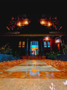Thampurans Heritage Backwater Resort By Teal Luxury Stays - Kuttanad - Alappuzha