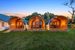 Alaya Stays Jai hill 4 Room Cottage With Garden and Outdoor dining With Mountain and Valley Views