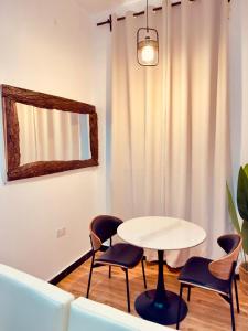 Flomi Minza Property