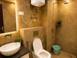 The White Casa Premium Stay Near Medanta Medicity, Gurugram