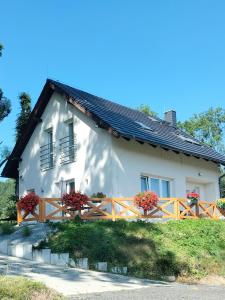 Dom w Miłkowie k Karpacza z widokiem na Karkonosze