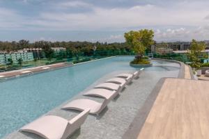 Title Serenity Studio with Balcony by TVC F205