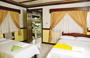 Angelyns Dive Resort