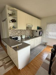 Family-friendly house in Butel