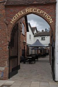 Rother Street, Stratford-upon-Avon, Warwickshire CV37 6NH, United Kingdom.