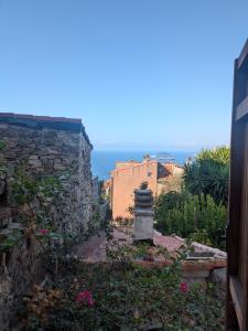 La Corinna Apartments
