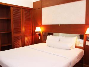 Ngoc Tung Riverside Hotel – District 07