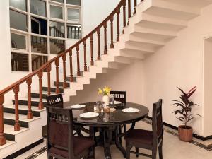 Deccan Escape