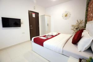 Azure 1-Bedroom Apartment, Asha Nagar Kandivali East, Mumbai
