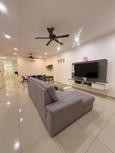 Adira Sendayan 8 to 11 Pax Stay