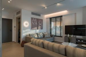ALVA Exclusive Seaside Villas - Steps to Beach