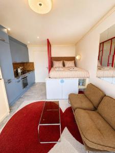 Retro Chic Studio - Air Conditioning - Bright