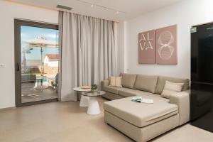 ALVA Exclusive Seaside Villas - Steps to Beach
